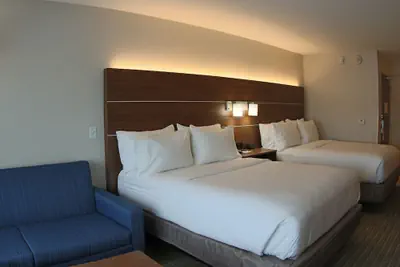 Photo 5 - Holiday Inn Express & Suites Detroit Northwest - Livonia by IHG