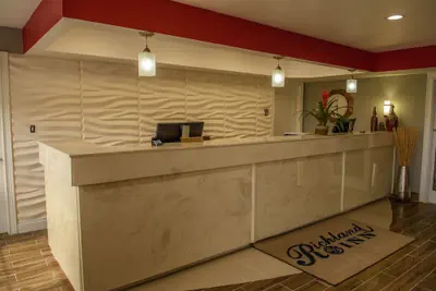 Photo 2 - Richland Inn Lawrenceburg