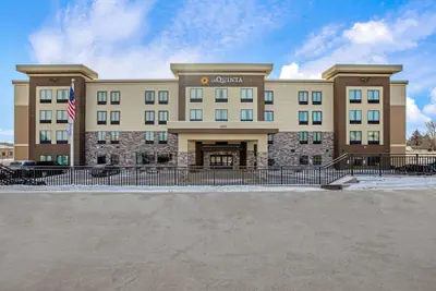 Photo 2 - La Quinta Inn & Suites by Wyndham Gillette