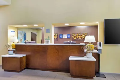 Photo 4 - Best Western Plus Thornburg Inn & Suites