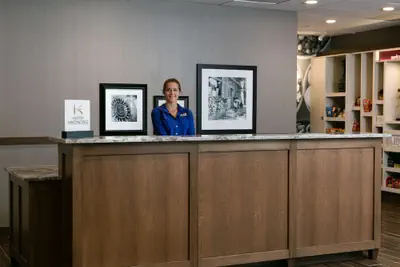 Photo 5 - Hampton Inn & Suites Mason City