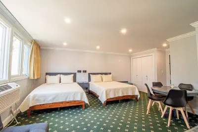 Photo 3 - The Niantic Inn