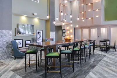 Photo 5 - Hampton Inn & Suites Altoona-Des Moines