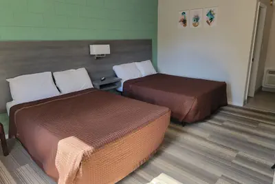 Photo 3 - Budget Inn Winter Haven