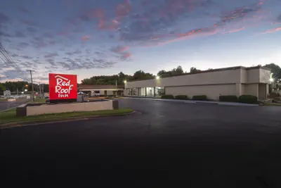 Photo 2 - Red Roof Inn Murray
