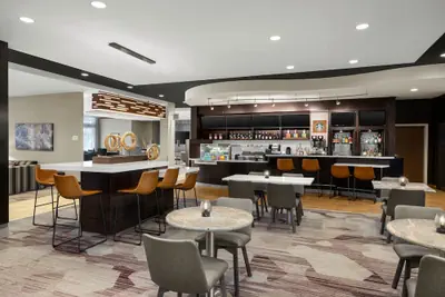 Photo 2 - Courtyard by Marriott Omaha Bellevue Beardmore Event Center