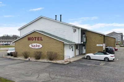 Photo 2 - Stayinn
