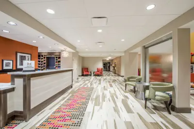 Photo 4 - Hampton Inn & Suites Phoenix East Mesa