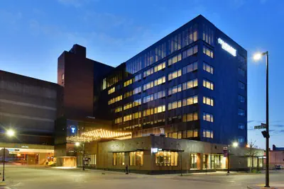 Photo 2 - The Lismore Eau Claire - a DoubleTree by Hilton