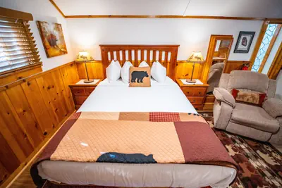 Photo 4 - River Ridge Cottages