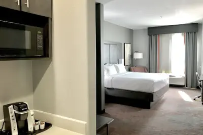 Photo 3 - Holiday Inn Abilene - North College Area by IHG
