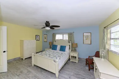 Photo 5 - Siesta Key Palms Resort