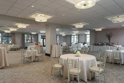 Photo 3 - Courtyard by Marriott Lake George
