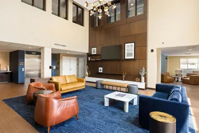Photo 4 - Hampton Inn & Suites Los Angeles - Glendale