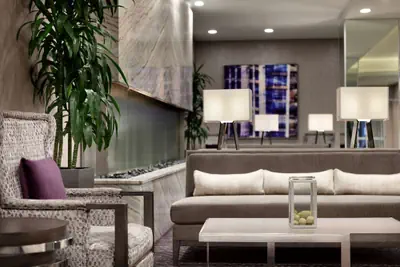 Photo 4 - Embassy Suites by Hilton Charlotte Uptown 