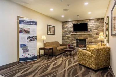 Photo 3 - Cobblestone Hotel & Suites - Erie