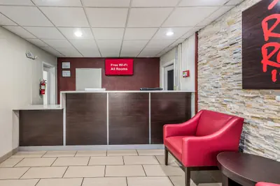 Photo 3 - Red Roof Inn & Suites Wapakoneta