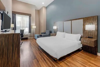 Photo 5 - Best Western Plus Pflugerville