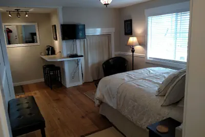 Photo 5 - Friday Harbor Grand B&B