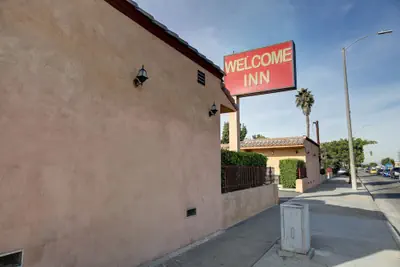 Photo 2 - Welcome Inn
