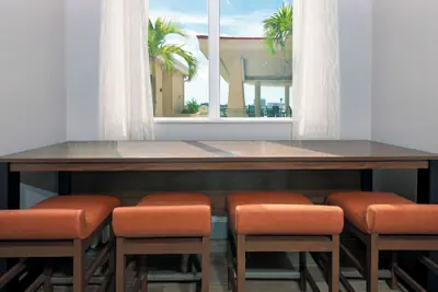 Photo 3 - Hampton Inn & Suites Clearwater Beach