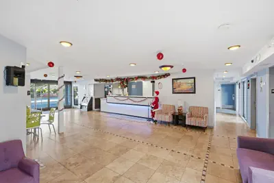 Photo 5 - Hotel Solares