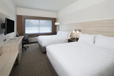 Photo 5 - Holiday Inn Express & Suites La Porte by IHG