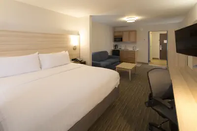 Photo 3 - Holiday Inn Express & Suites La Porte by IHG