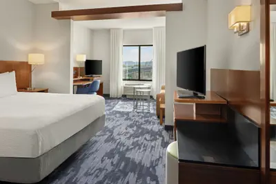Photo 5 - Fairfield Inn & Suites by Marriott La Crosse Downtown