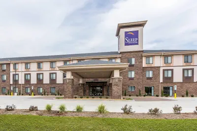 Photo 2 - Sleep Inn & Suites O'Fallon MO - Technology Drive