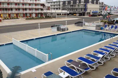 Photo 2 - Tangiers Motel