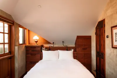 Photo 5 - The Inn at Newport Ranch