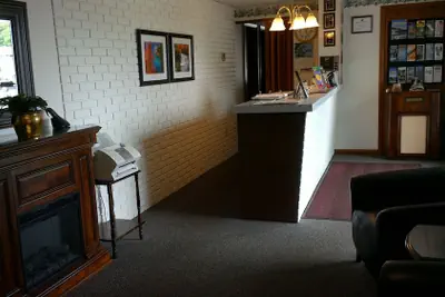Photo 5 - Brentwood Motor Inn
