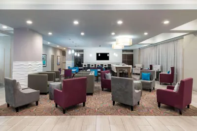 Photo 4 - La Quinta Inn & Suites by Wyndham Forsyth
