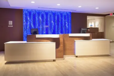 Photo 4 - Fairfield Inn & Suites by Marriott Burlington