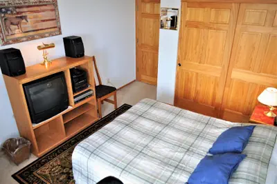 Photo 4 - Forest Park 3 Bed 4 Bath Townhome