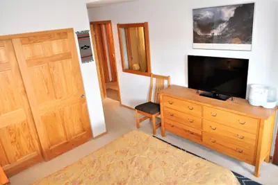 Photo 5 - Forest Park 3 Bed 4 Bath Townhome