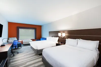 Photo 5 - Holiday Inn Express & Suites Coffeyville by IHG