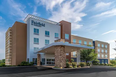 Photo 2 - Fairfield Inn & Suites by Marriott Martinsburg