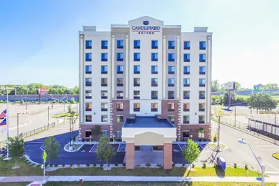 Photo 2 - Candlewood Suites Hartford Downtown by IHG