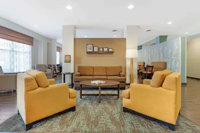 Photo 5 - Sleep Inn & Suites Cumberland - LaVale