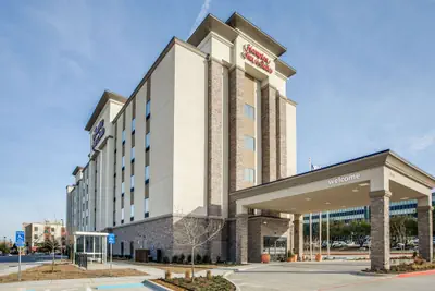 Photo 2 - Hampton Inn & Suites North Dallas Central Expy