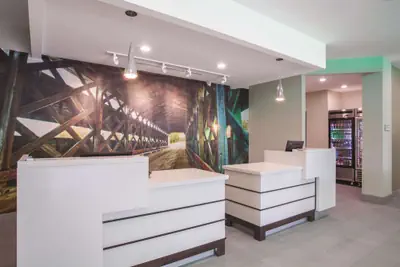 Photo 5 - La Quinta Inn & Suites by Wyndham Cullman