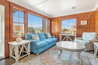 Photo 5 - Nags Head Beach Inn by KEES Vacations