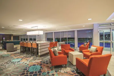 Photo 3 - La Quinta Inn & Suites by Wyndham Kingman