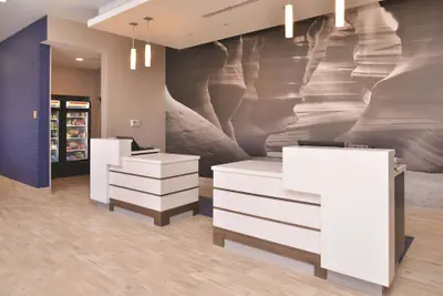 Photo 5 - La Quinta Inn & Suites by Wyndham Page at Lake Powell