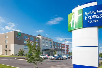 Photo 2 - Holiday Inn Express & Suites Greenwood Mall by IHG