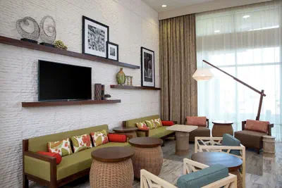 Photo 4 - Hampton Inn & Suites Oahu/Kapolei