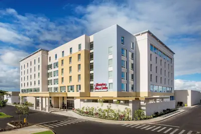 Photo 2 - Hampton Inn & Suites Oahu/Kapolei