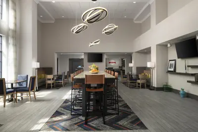 Photo 4 - Hampton Inn & Suites Yonkers - Westchester